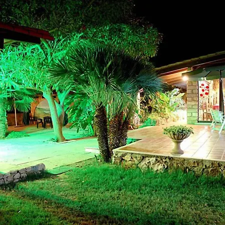 Hotel Agave 2*
